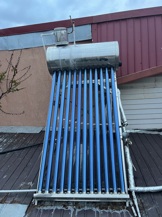 Panou solar apa calda nepresurizat 120 L  + pompa ridicare presiune