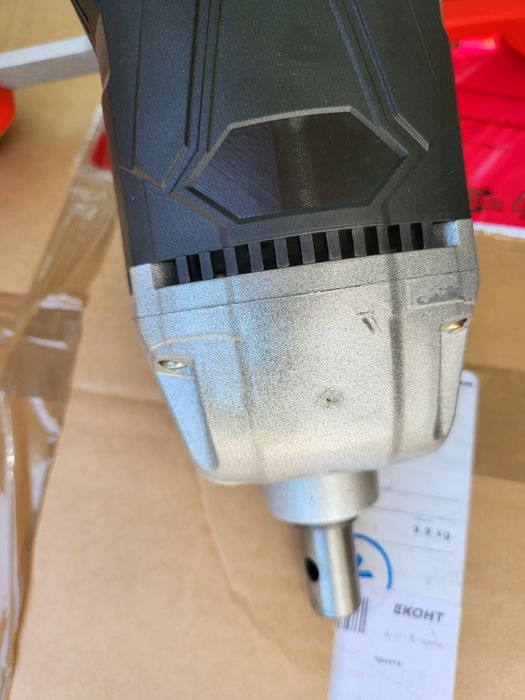 Акумулаторен свредел за пробиване на дупки в почвата съвместими с  dewalt