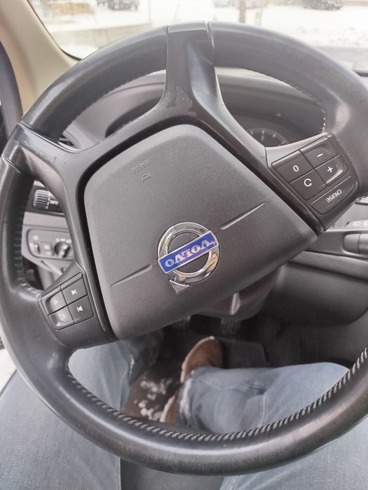 Vând Volvo xc60 2010