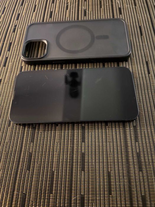 Vand Iphone 13 Black 128 GB - Stare foarte buna