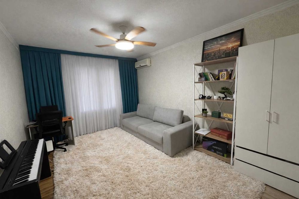 Продается квартира цум 3/3/4 110 школа Сенат без посредников! 80 м²