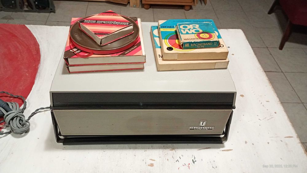 CD плеър Sony CDP XE-330 и магнетофон Unitra ZK-120 Grundig