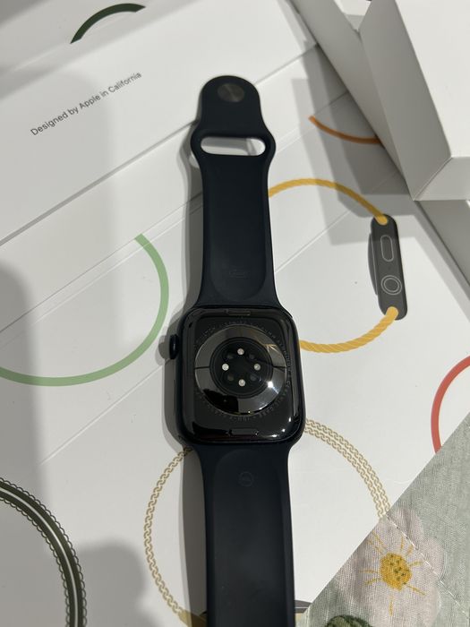 Продам часы Apple watch 7 45mm в идеале