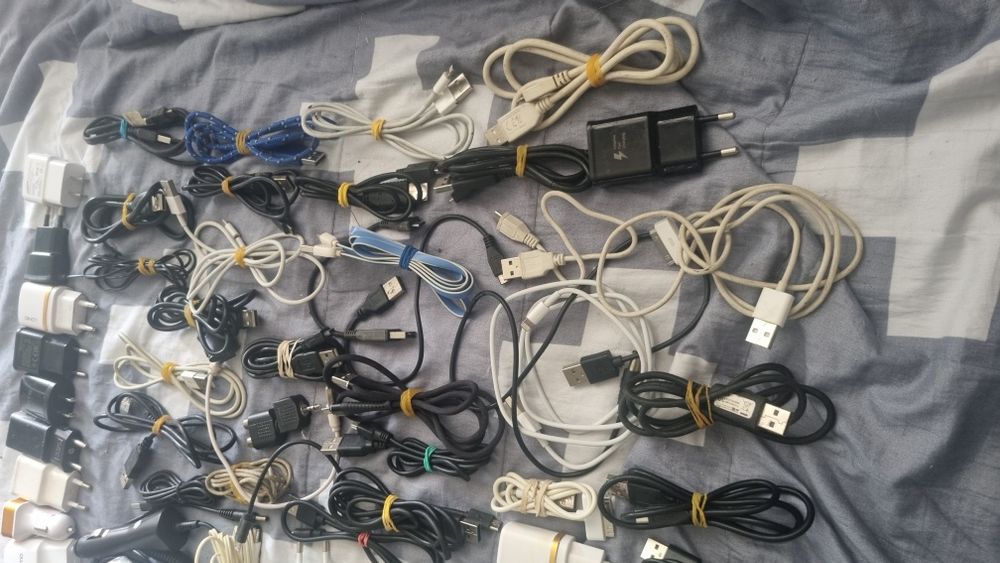 Голям лот кабели