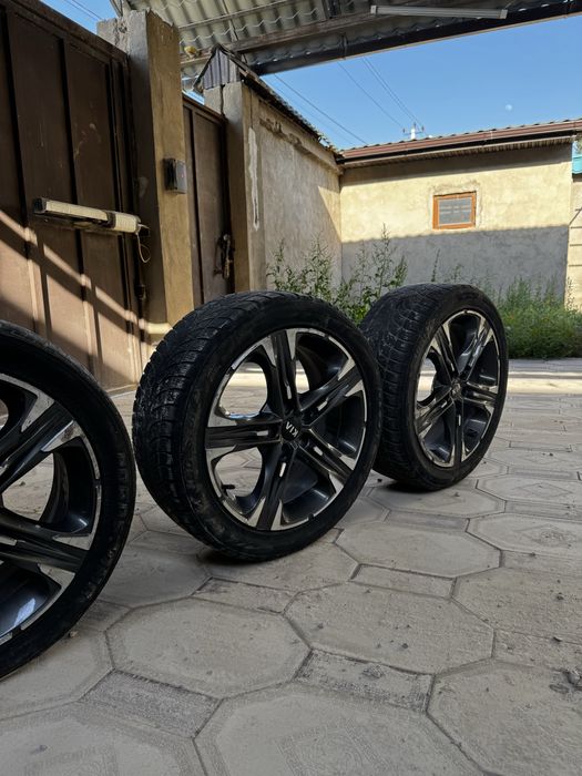 Kia k5 235/45/R18