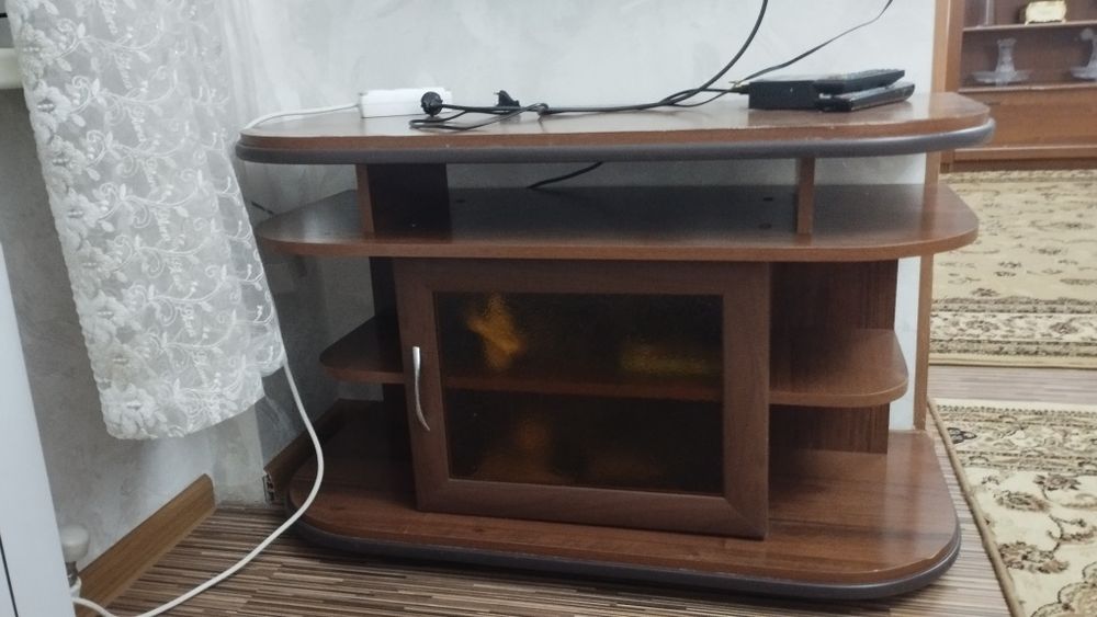 Подставка под телевизор