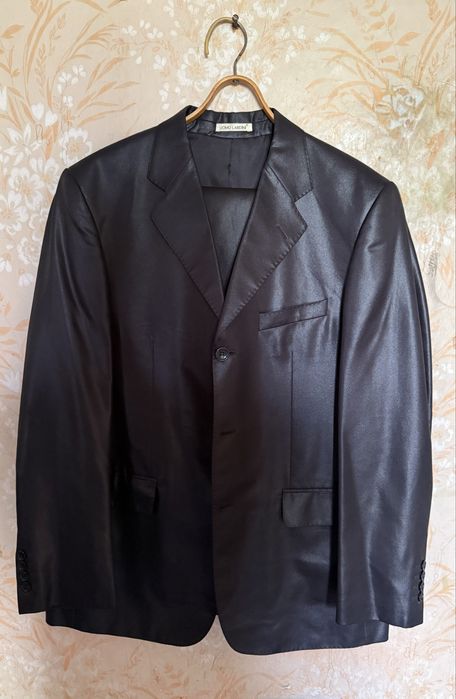 Продается разные рубашки и костюмы в отличном состоянии