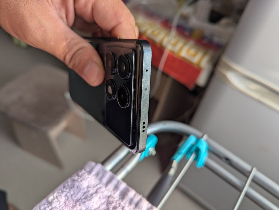 Продам redmi K70E 256gb. (Poco x6 pro)