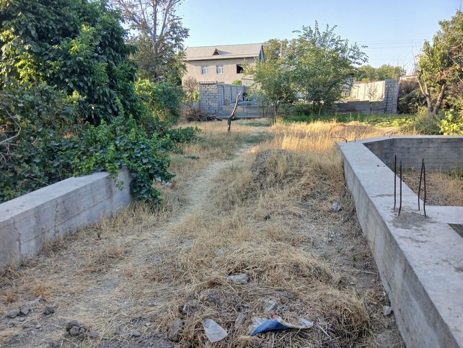 shoyim koprikda namuna mahalada uchastka sotiladi 5.5 sotix