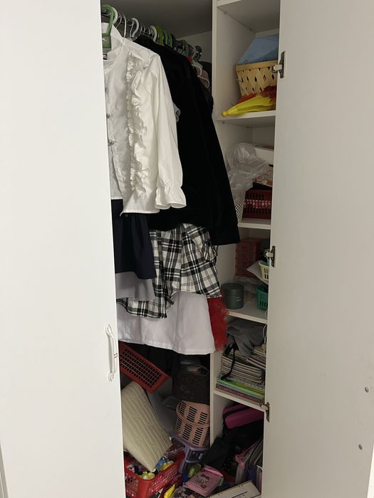 Продам шкаф угловой