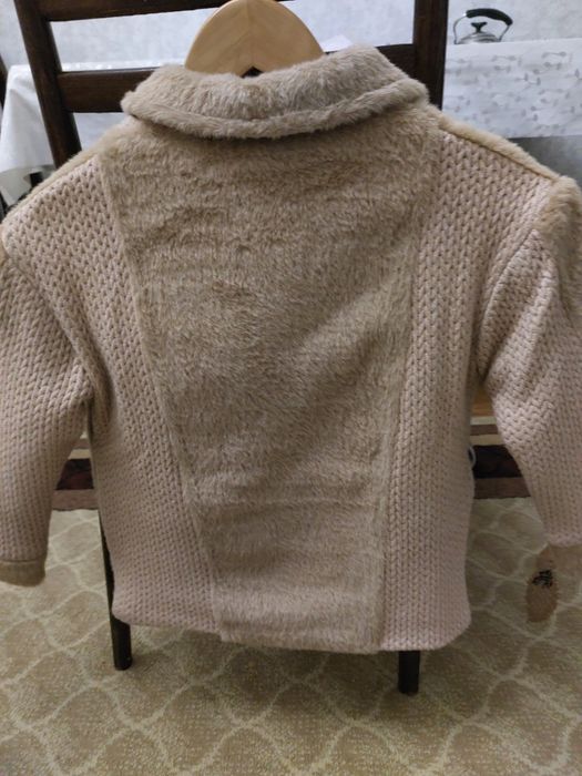 Куртка девочковая на 7-8 лет