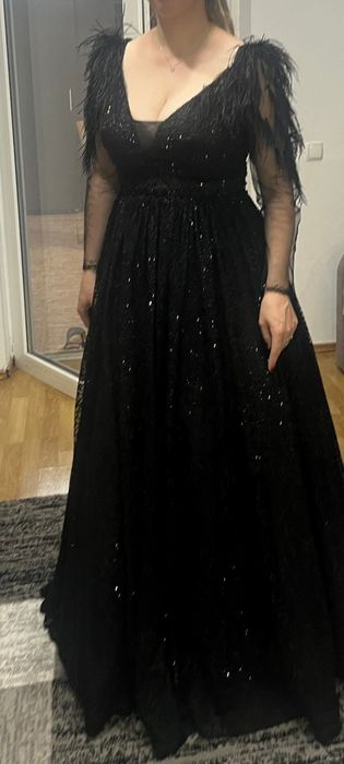 Vând sau schimb cu alta rochie de nașă