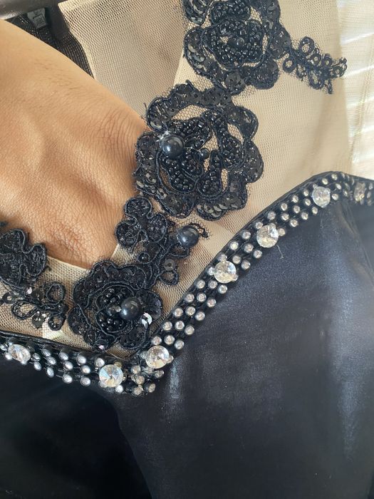 Официална  рокля