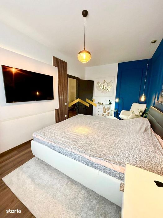 Apartament 2 camere decomandate 57 mp, pod 50 mp, boxa 18 mp, parcare!