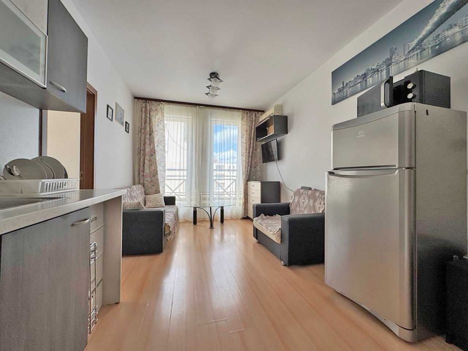 Продава се Двустаен апартамент в к.к. Слънчев бряг - 45 кв.м за 989 €/кв.м - Снимка #3