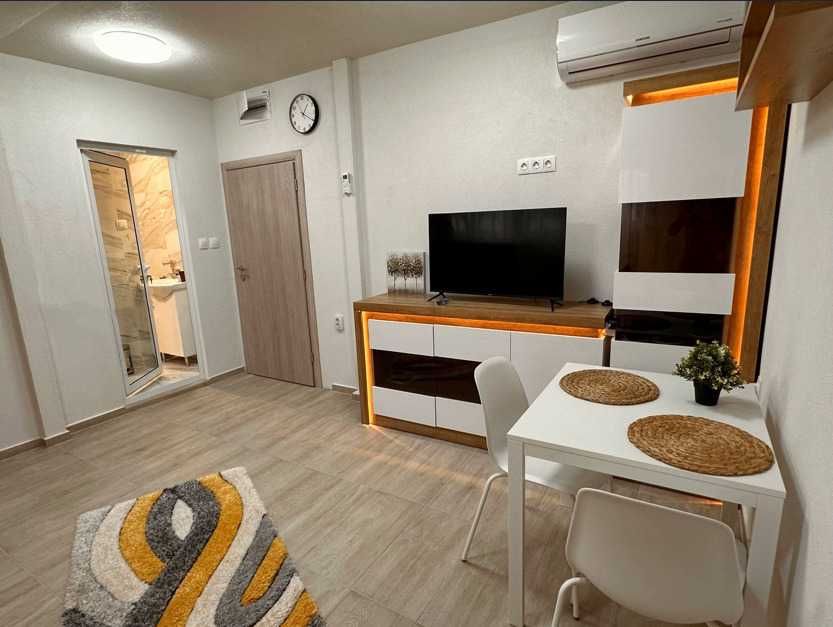 Продава се Двустаен апартамент в София, Център - 72 кв.м за 843 €/кв.м - Снимка #1