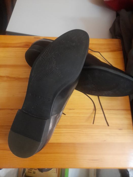 Отлични обувки марка HARTZVOLK естествена кожа ном.41-41-5