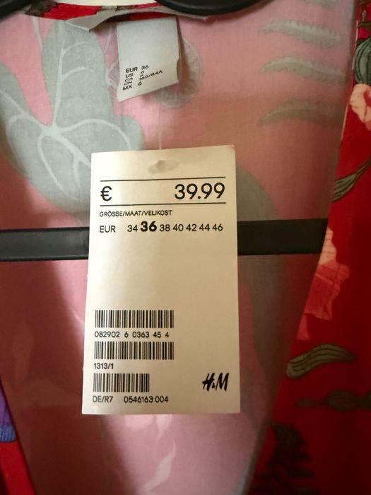 Рокля,прегърни ме модел, стилна и женствена , нова с етикет , H&M