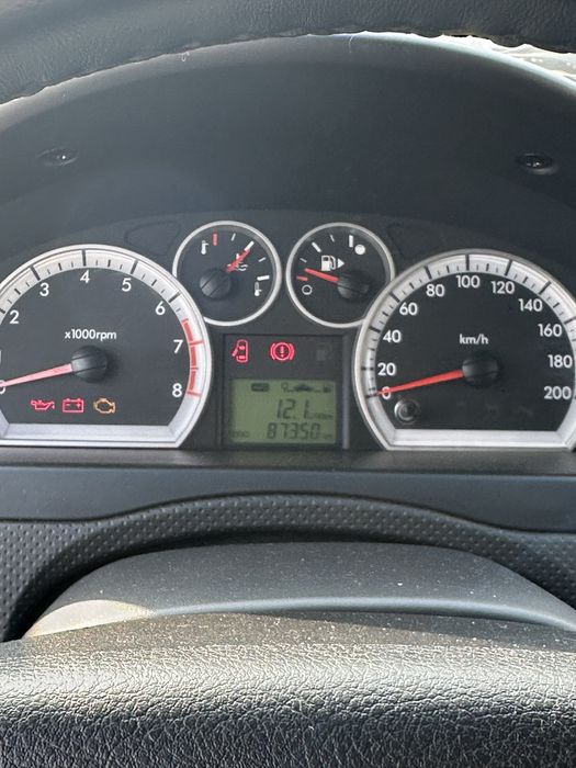 Nexia 3 sotiladi srochna