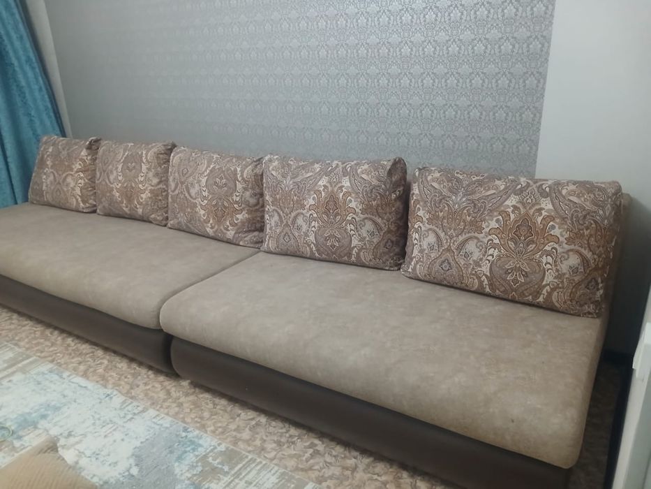 Продам диван в хорошем состояний