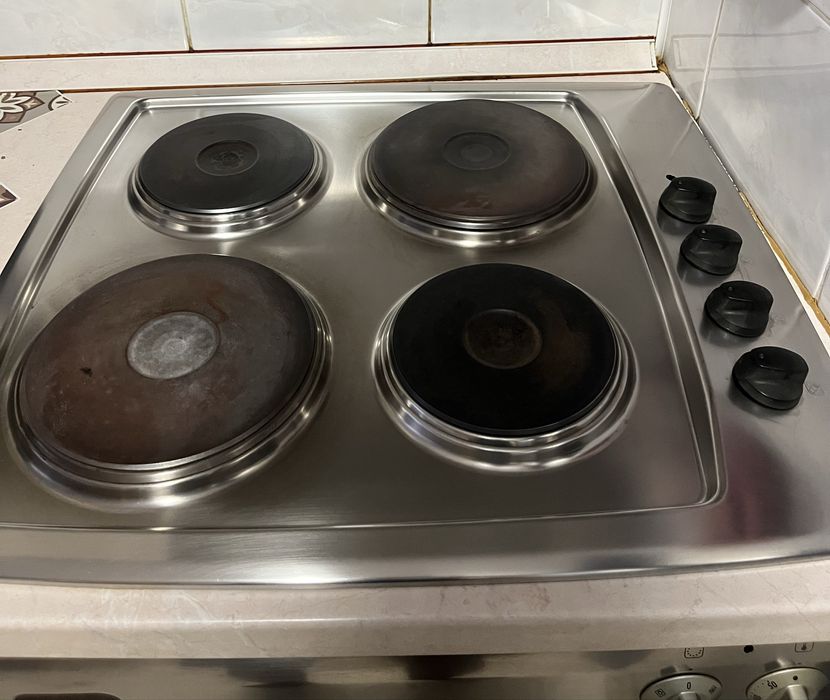 Фурна и котлони за вграждане Gorenje