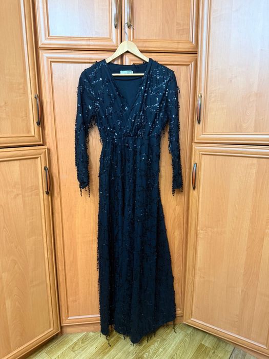 Продам платья 46 размера