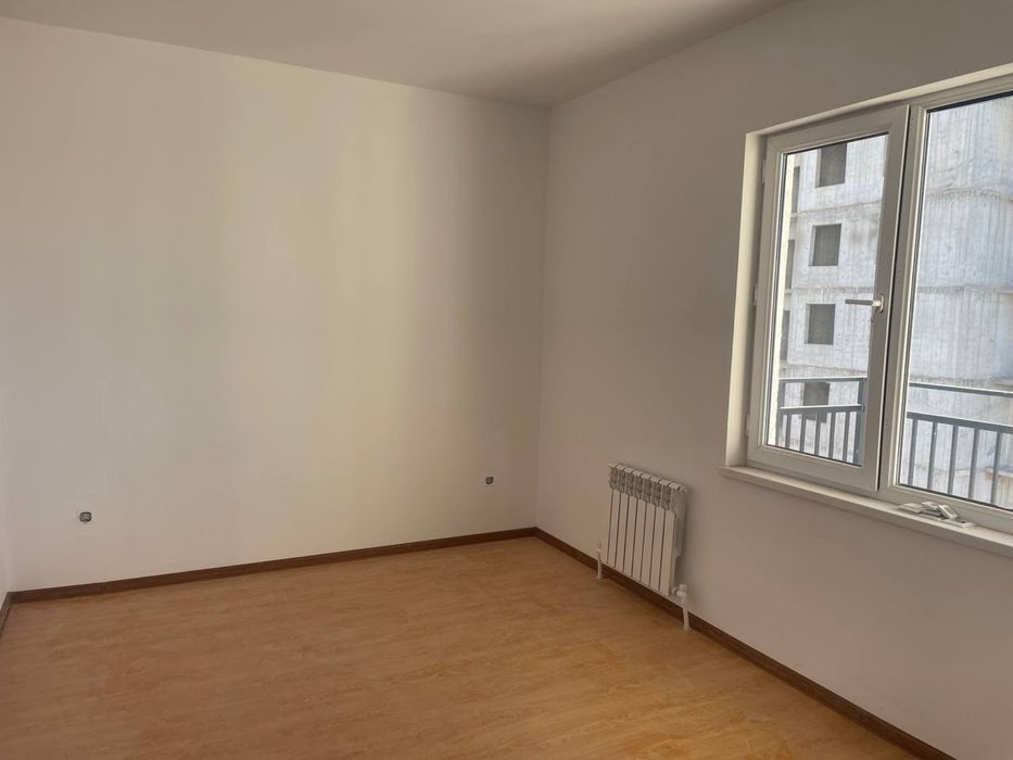 Квартира на  навастройке 12 этажка на 12 этаже