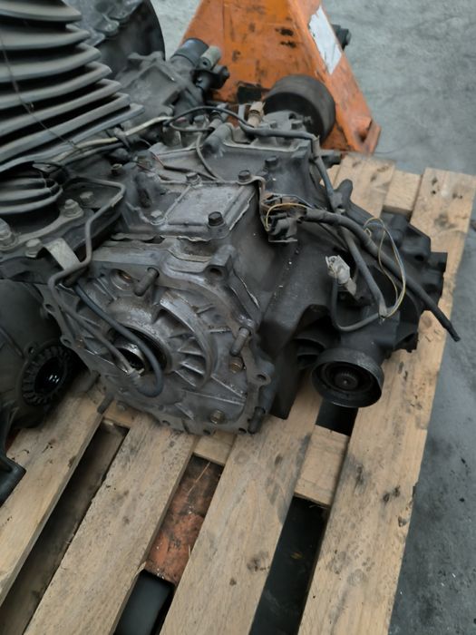 Раздатка за Mitsubishi Pajero 2.8tdi