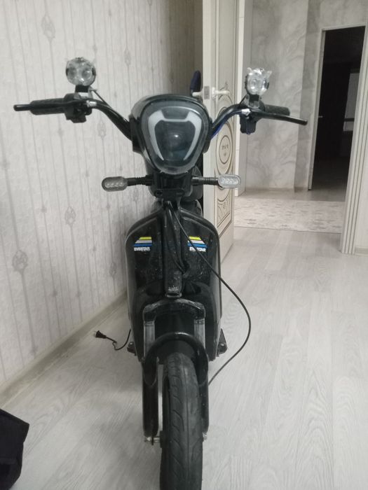 Скутер sk8 evestar