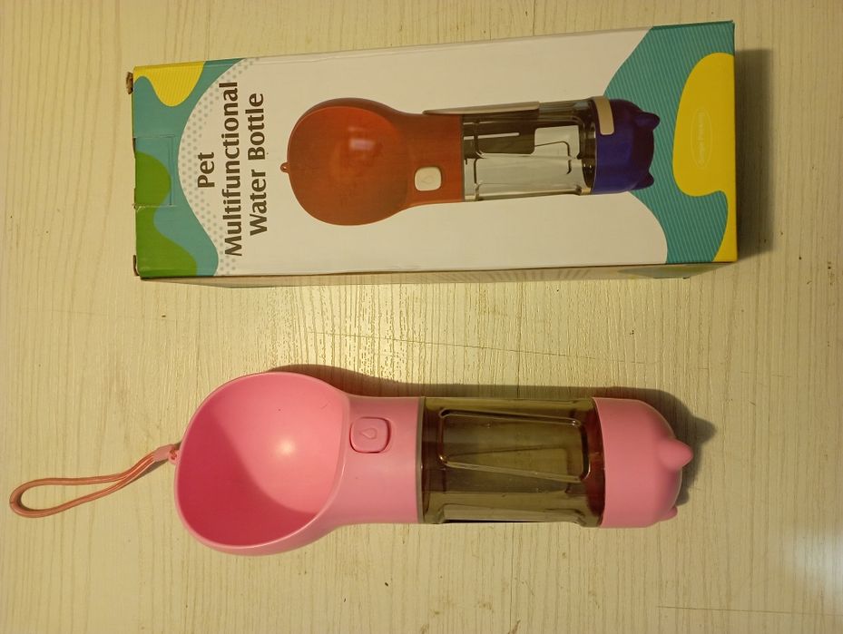 Бутилка за вода за домашен любимец