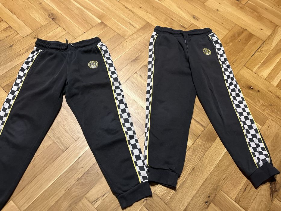 Лот два суитшъра и четири чифта долнища на анцуг