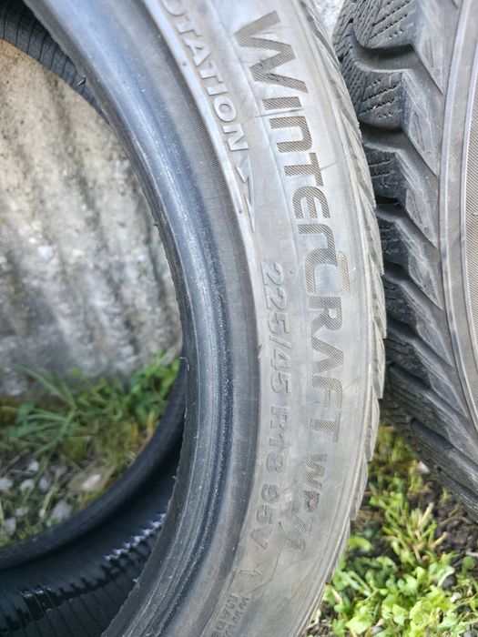 4бр Зимни Гуми Kumho Wintercraft WP71 225/45/18 95V XL.