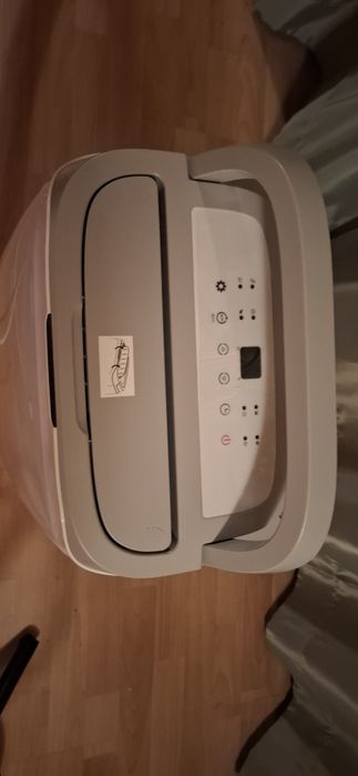 Обезвлажнител TWE-W20A сив