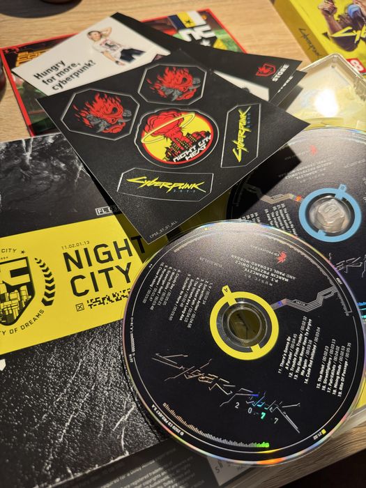 Cyberpunk 2077 Day One Edition + медальон