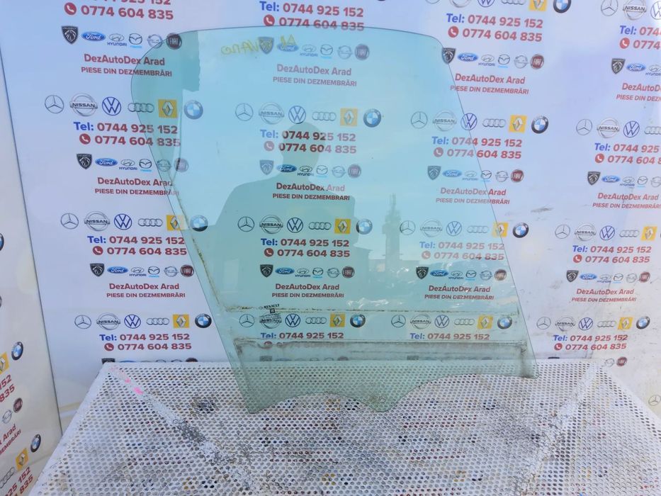 Geam usa dreapta Renault Trafic 2014-2020 Opel Vivaro Nissan nv300 geam ușa pasager