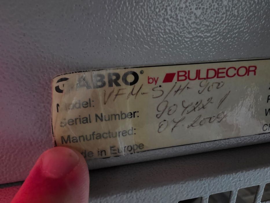 Хладилна витрина