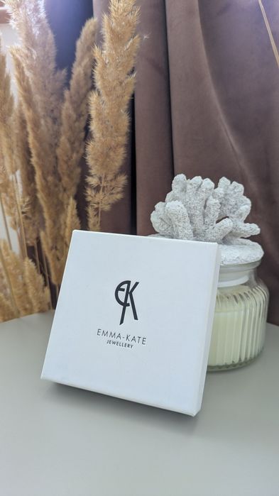 Emma-Kate Bold Daffodil Pearl Bracelet
