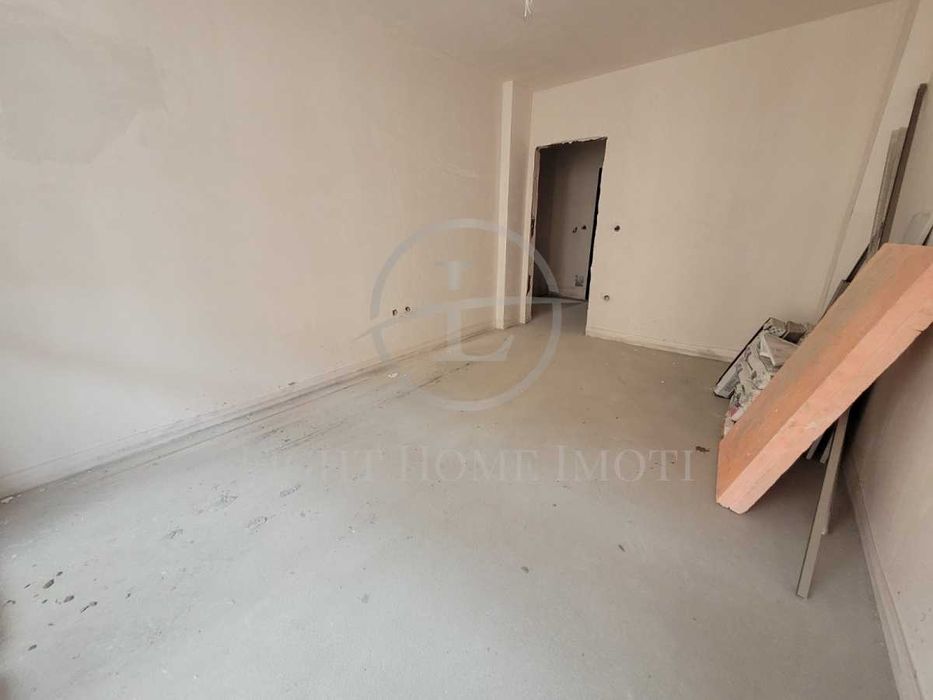 Продава се Тристаен апартамент в Пловдив, Кючук Париж - 104 кв.м за 1068 €/кв.м - Снимка #3