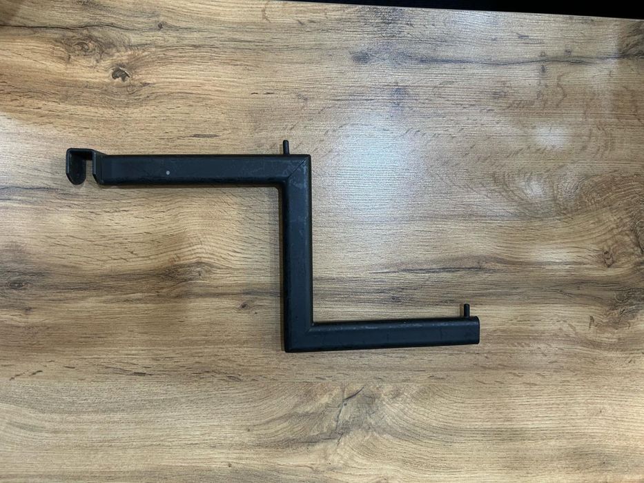 Рейлы, вешала настенные, полки