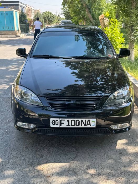 Chevralet avtomashina jentra sotiladi