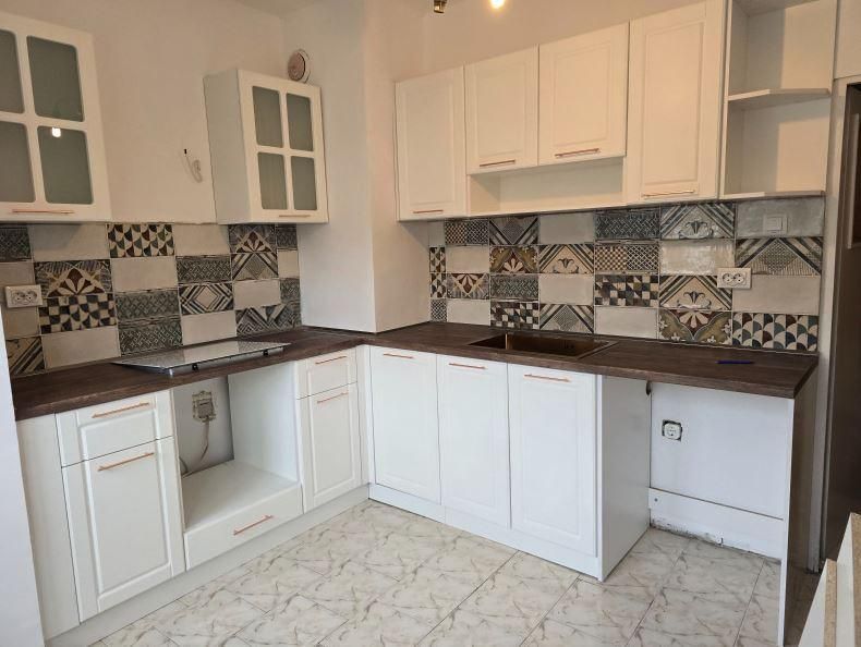 Дава се под наем Тристаен апартамент в Варна, Чайка - 64 кв.м за 800 € - Снимка #2