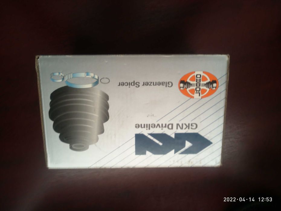 GKN Германия . Пыльник на привод. Ауди 80.