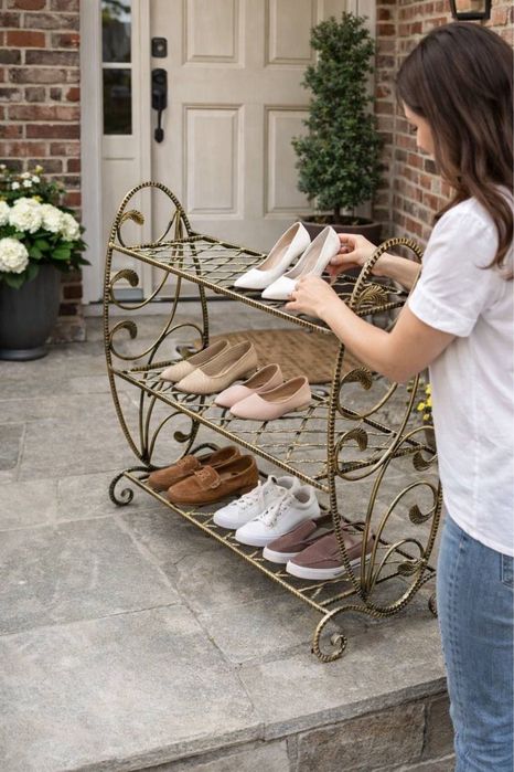 Железная кованная полка для обуви