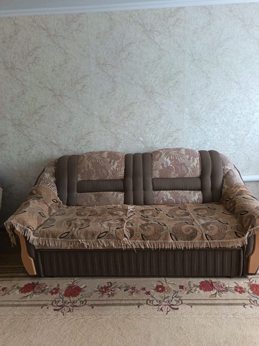Продам диван и кресло