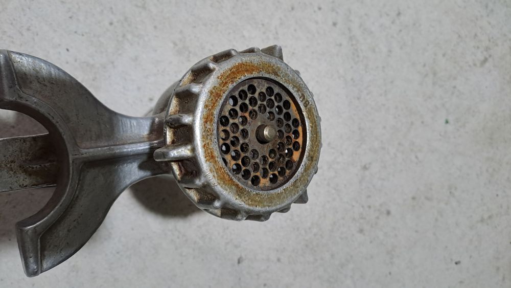 Мясорубка сотилади