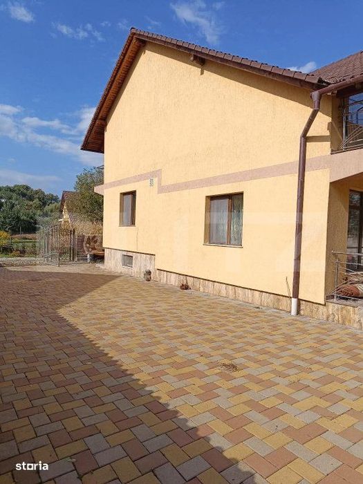 Casa de inchiriat in zona Zavoaie – 274 mp utili, complet mobilata