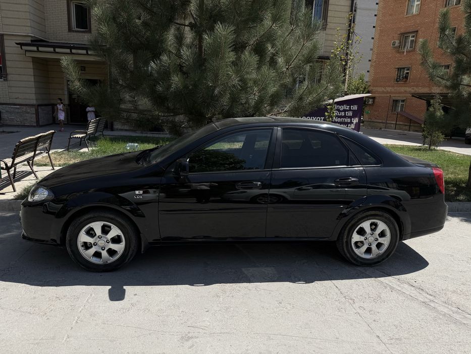 Gentra 2023 Avtomat / Qora / 41 000 km / Kraska toza + Propan