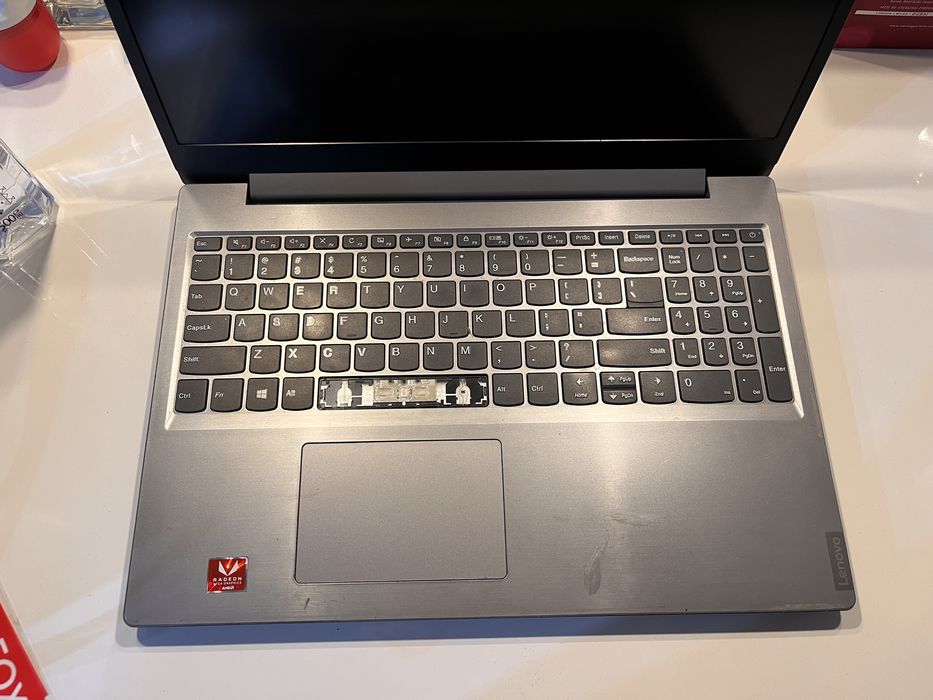 Laptop Lenovo IdeaPad L340-15API – AMD, 15.6”, funcțional