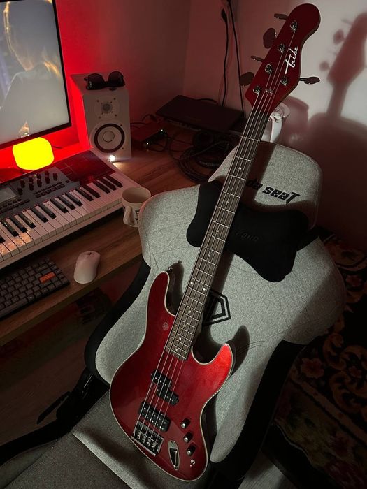 TRIBE SF 5 басс гитара