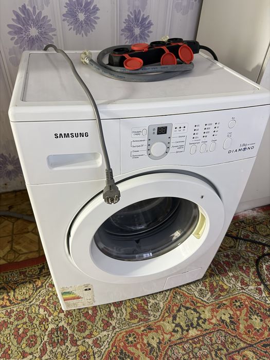Продам Холодильник с Машинкой